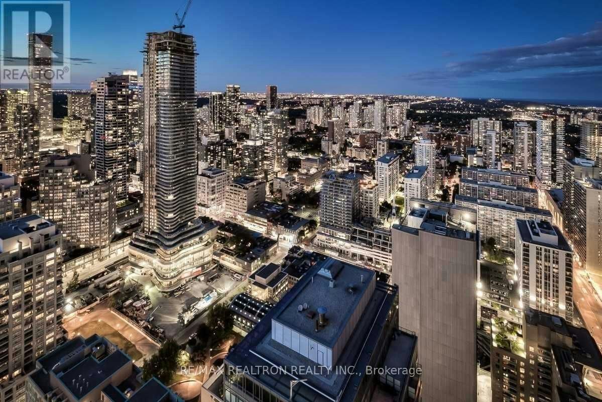 4907-832 Bay Street, Toronto, ON, M5S 1Z6 - 12