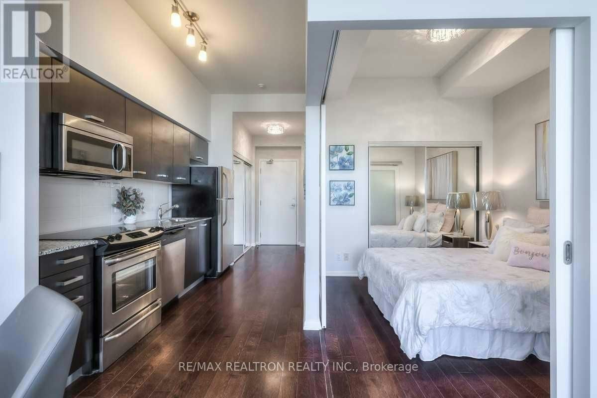 4907-832 Bay Street, Toronto, ON, M5S 1Z6 - 7