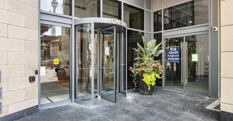 2702-1 The Esplanade N/A, Toronto, ON, M5E 0A8 - 2