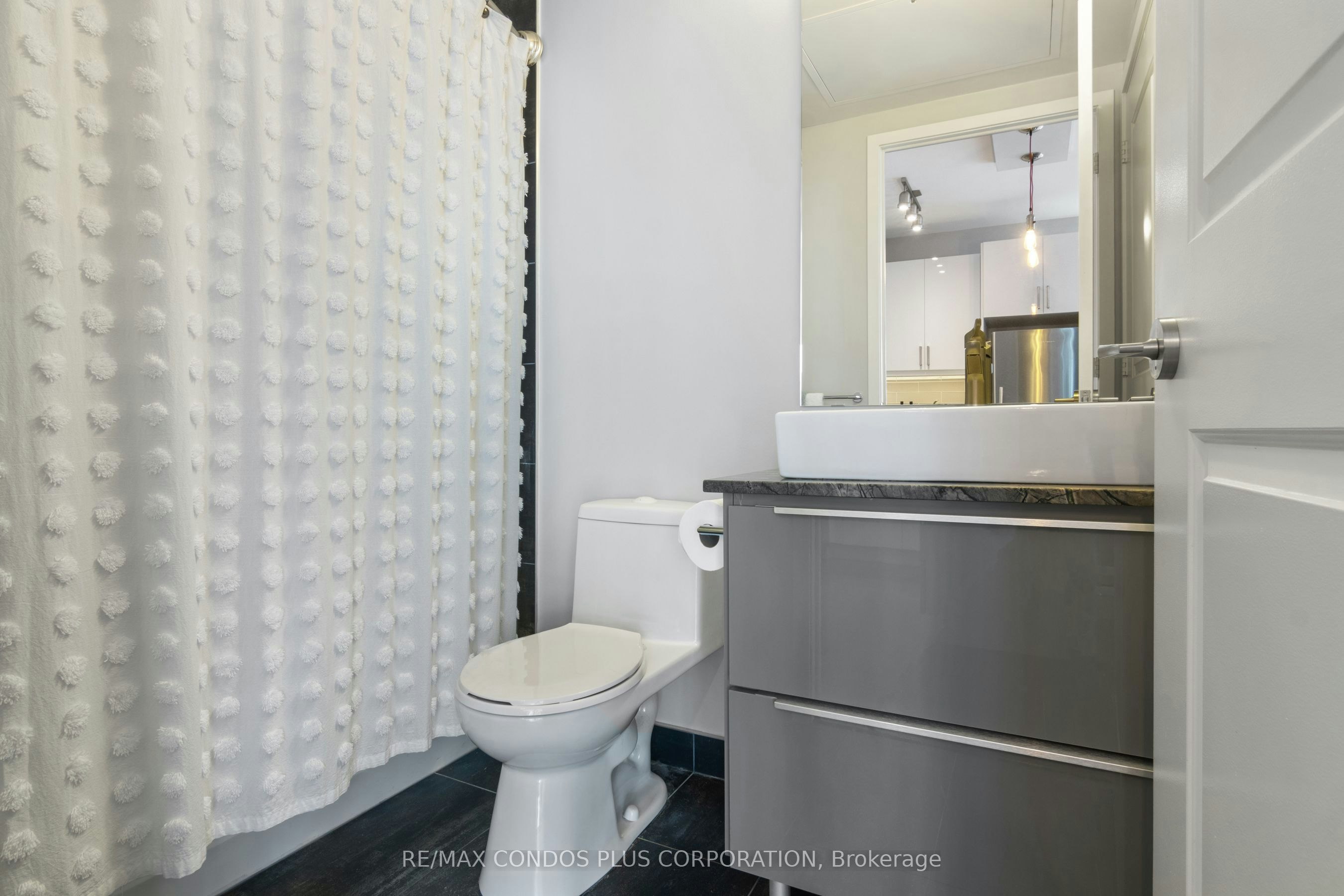 2702-1 The Esplanade N/A, Toronto, ON, M5E 0A8 - 10