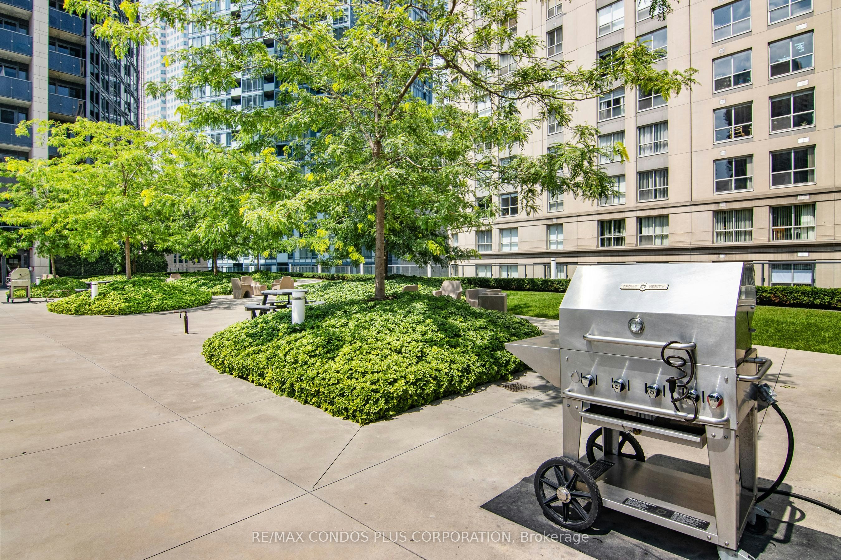 2702-1 The Esplanade N/A, Toronto, ON, M5E 0A8 - 35