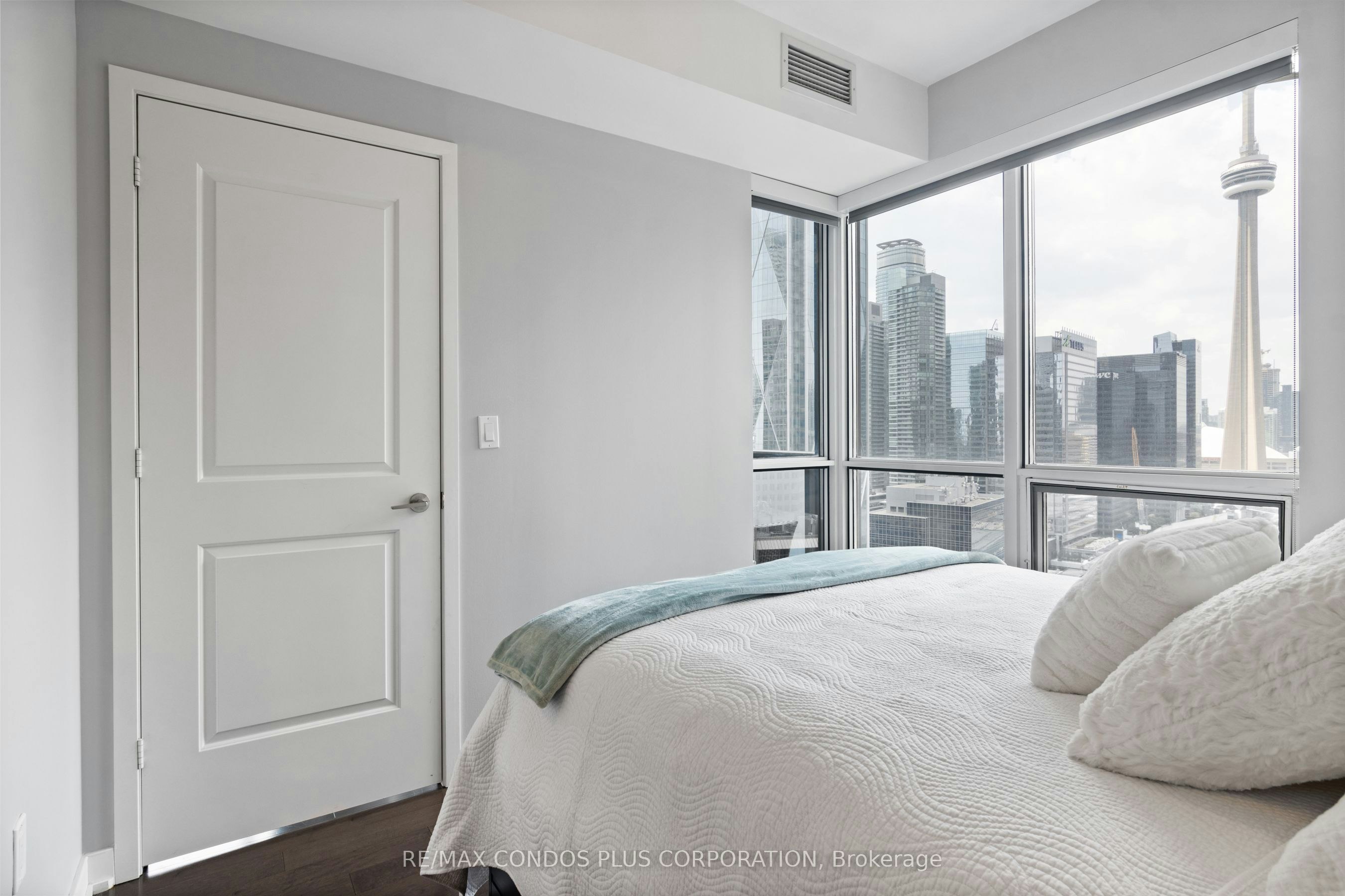 2702-1 The Esplanade N/A, Toronto, ON, M5E 0A8 - 25