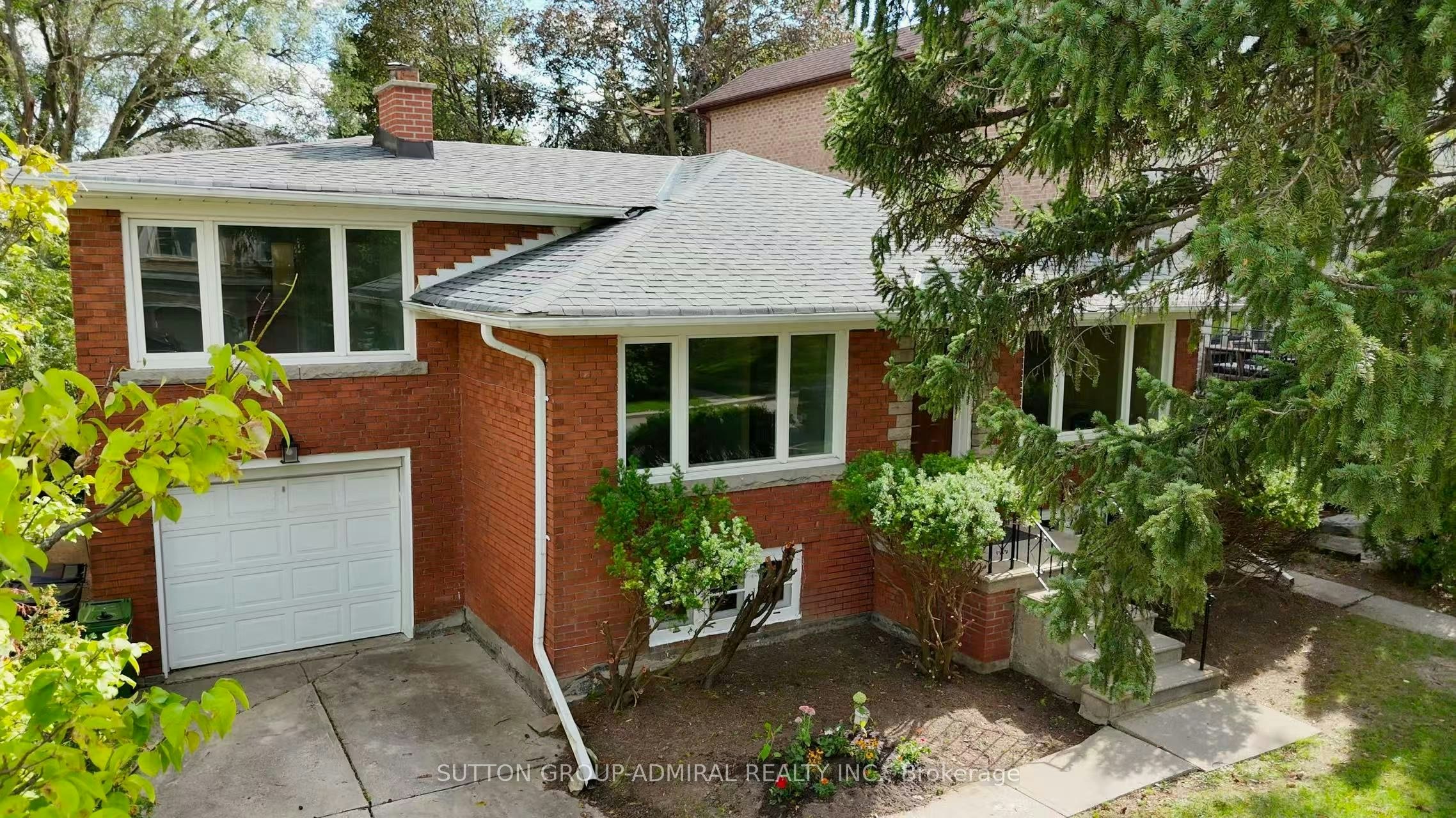 119 Caribou Road, Toronto, ON, M5N 2B1 - 2