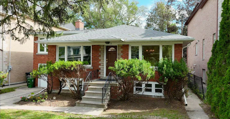119 Caribou Road, Toronto, ON, M5N 2B1