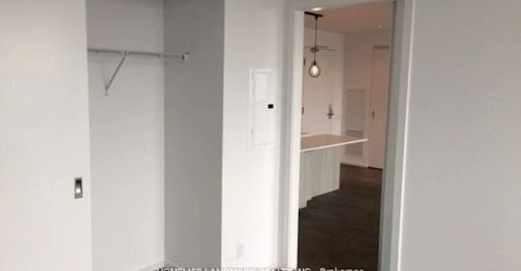 1911-5 St Joseph Street, Toronto, ON, M4Y 0B6 - 5
