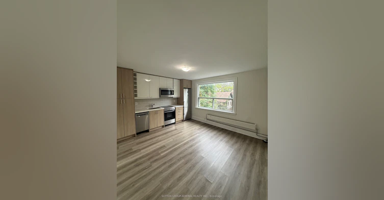 16-915 St Clair Avenue W, Toronto, ON, M6C 1C7 - 3