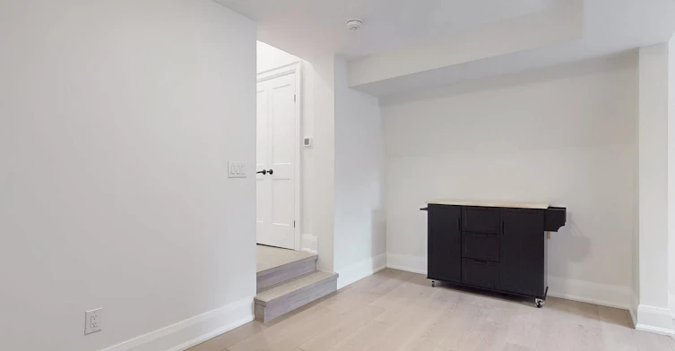 2-28 Beaconsfield Avenue, Toronto, ON, M6J 3H9 - 9