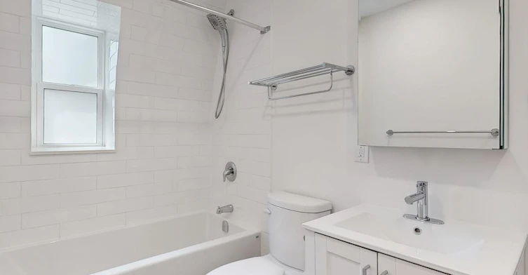 2-28 Beaconsfield Avenue, Toronto, ON, M6J 3H9 - 17