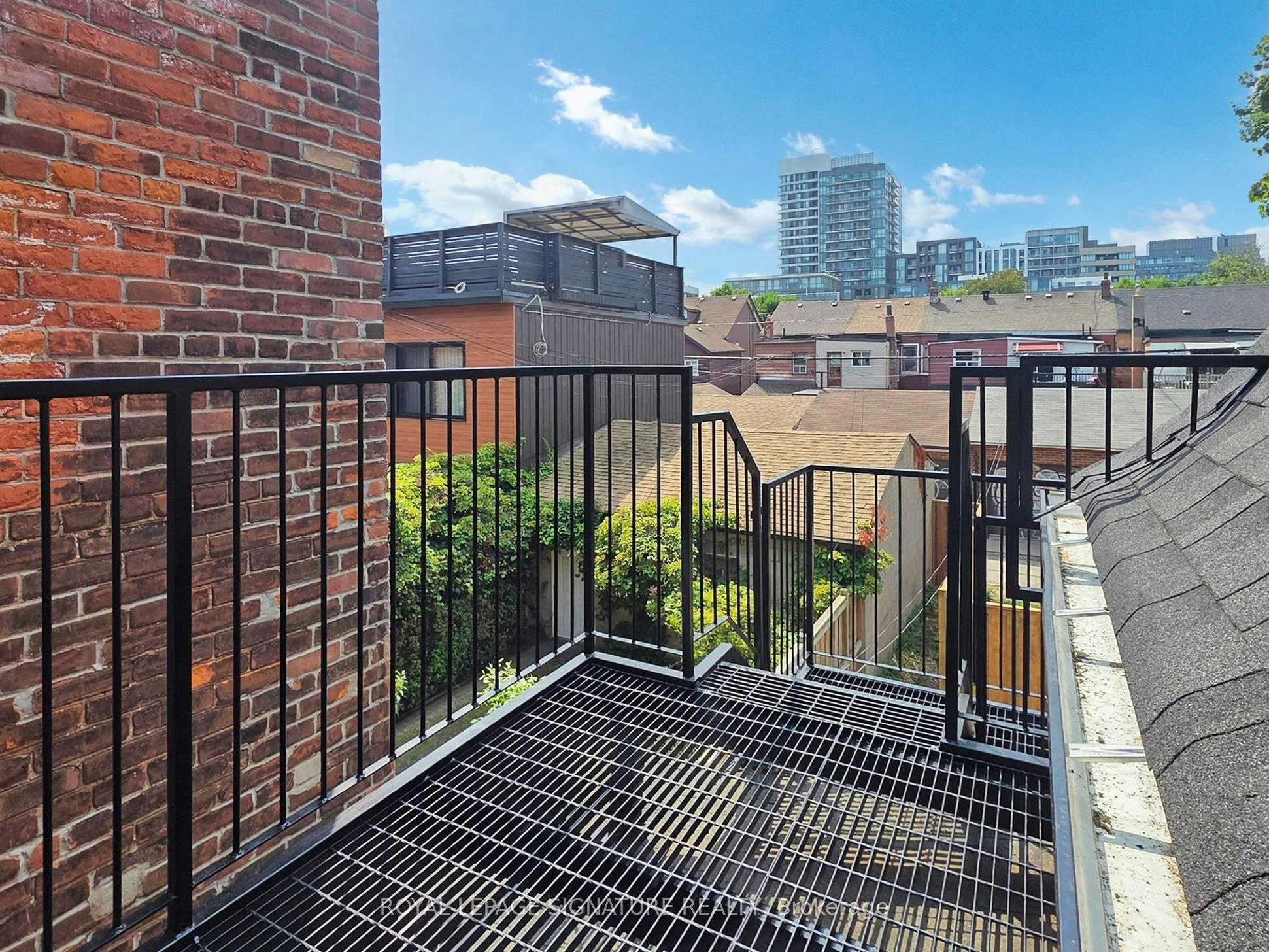 2-28 Beaconsfield Avenue, Toronto, ON, M6J 3H9 - 19