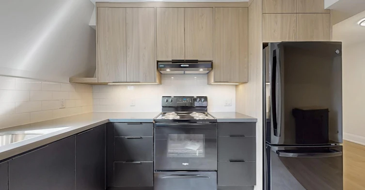 2-28 Beaconsfield Avenue, Toronto, ON, M6J 3H9 - 6