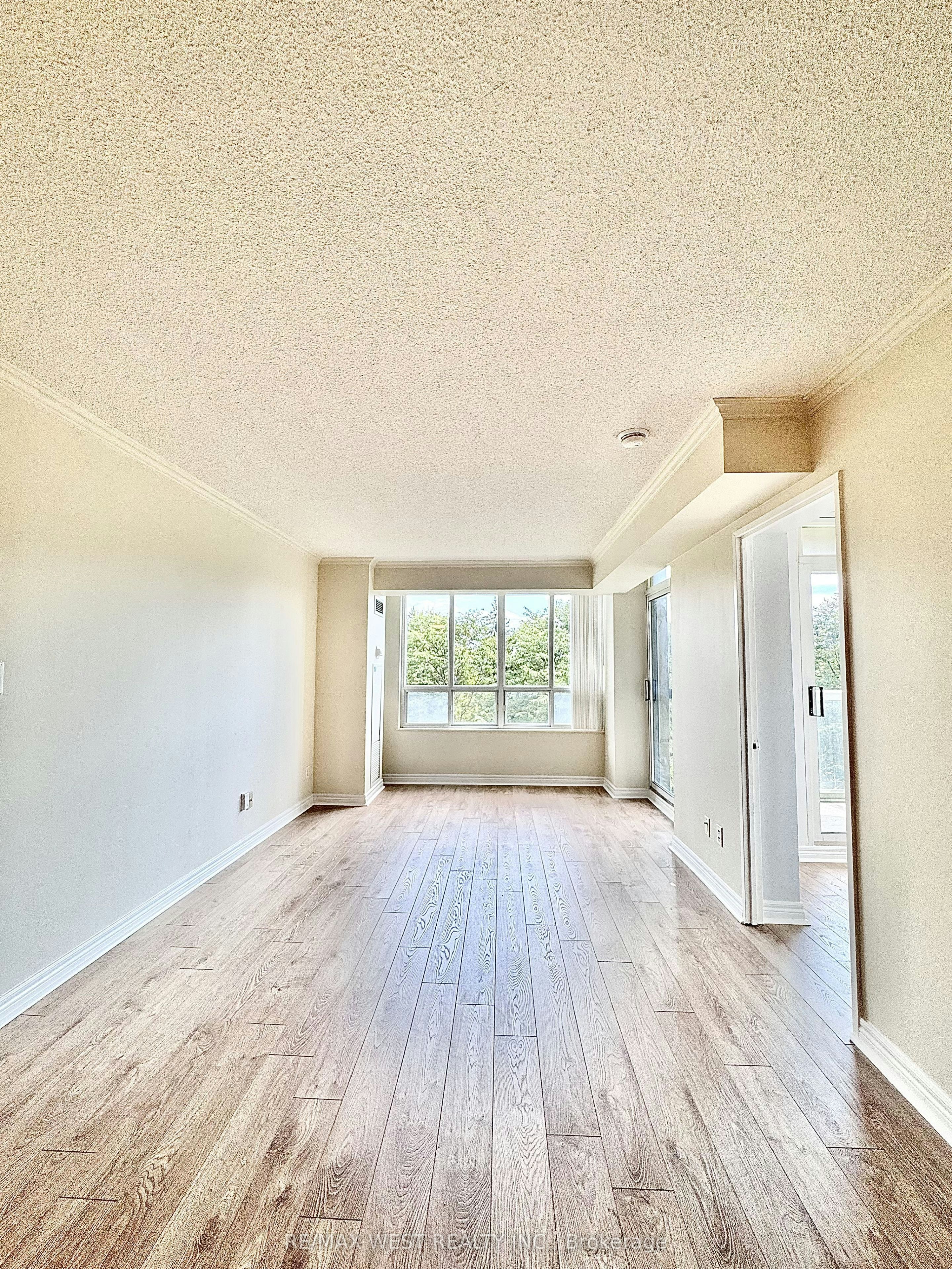 511-28 Empress Avenue, Toronto, ON, M2N 6Z7