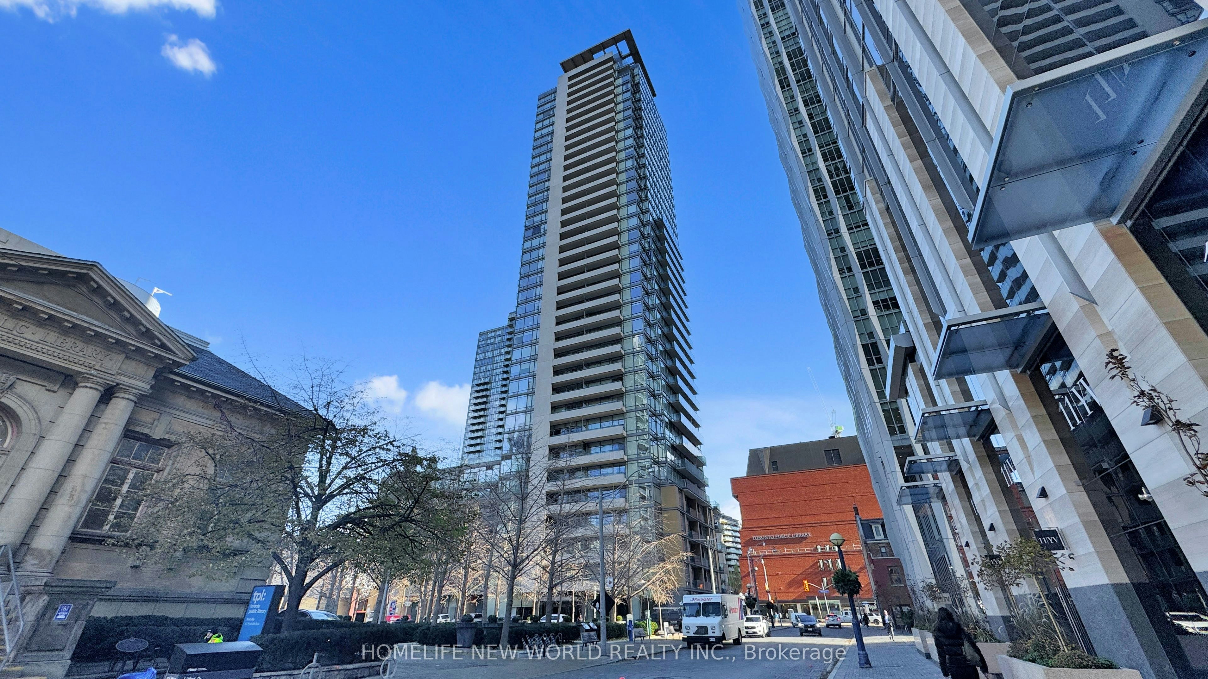 312-18 Yorkville Avenue, Toronto, ON, M4W 3Y8