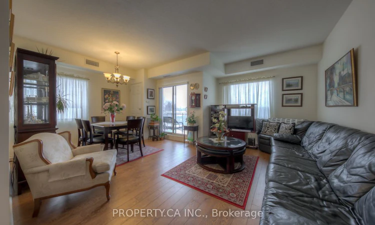 301-778 Sheppard Avenue W