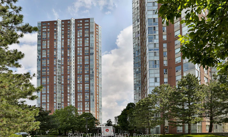 2212-7 Concorde Place