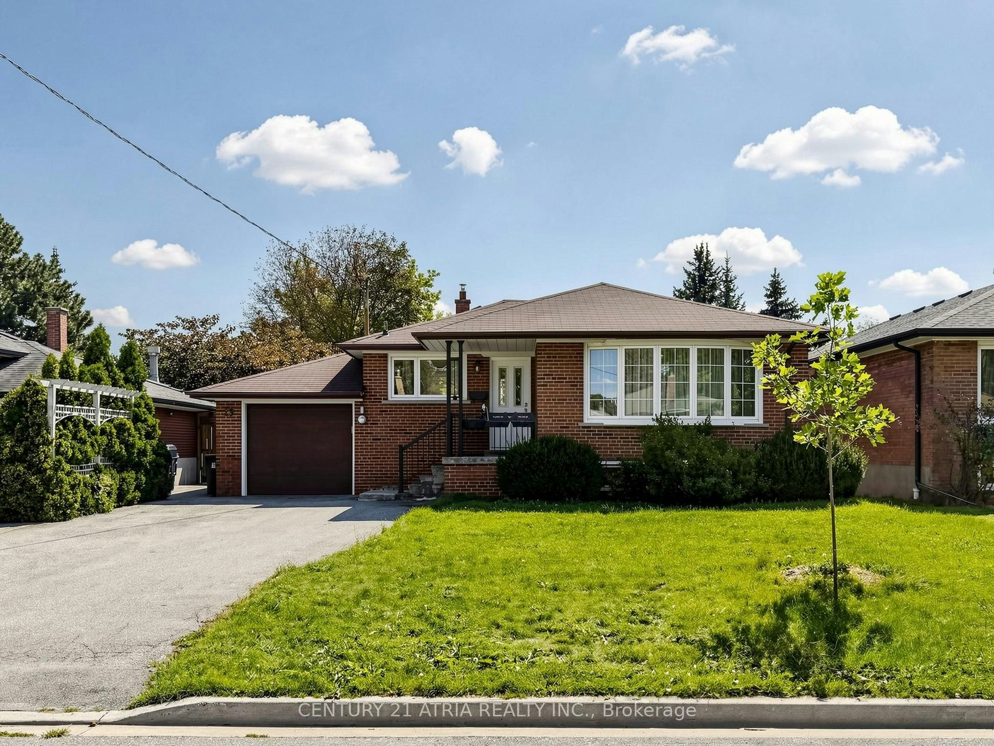 29 Coral Cove Crescent, Toronto, ON, M3A 1G7 - 2