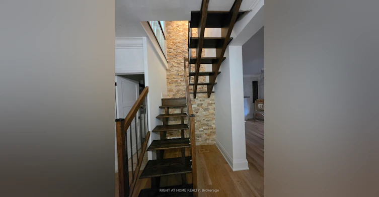 154 Davisville Avenue, Toronto, ON, M4S 1E8 - 12
