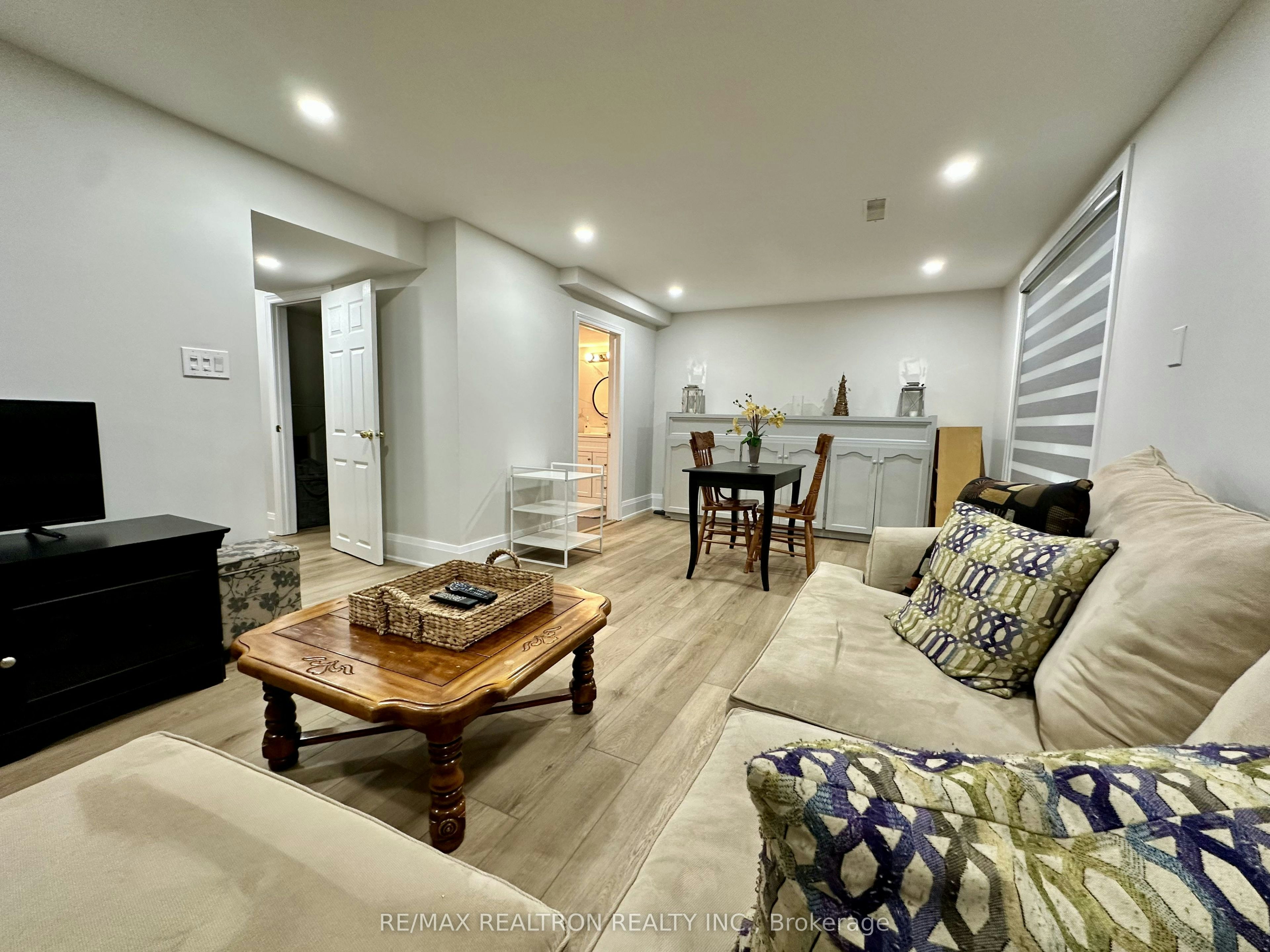 237 Shawnee Circle, Toronto, ON, M2H 2Y3 - 16
