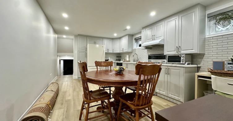 237 Shawnee Circle, Toronto, ON, M2H 2Y3 - 6