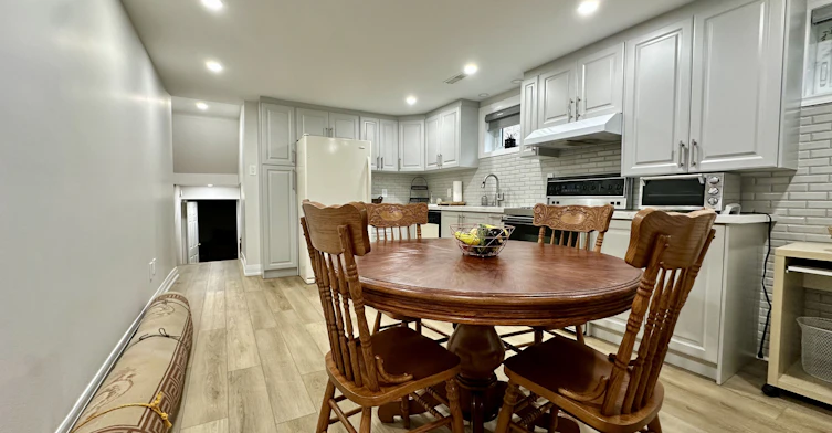 237 Shawnee Circle, Toronto, ON, M2H 2Y3 - 5