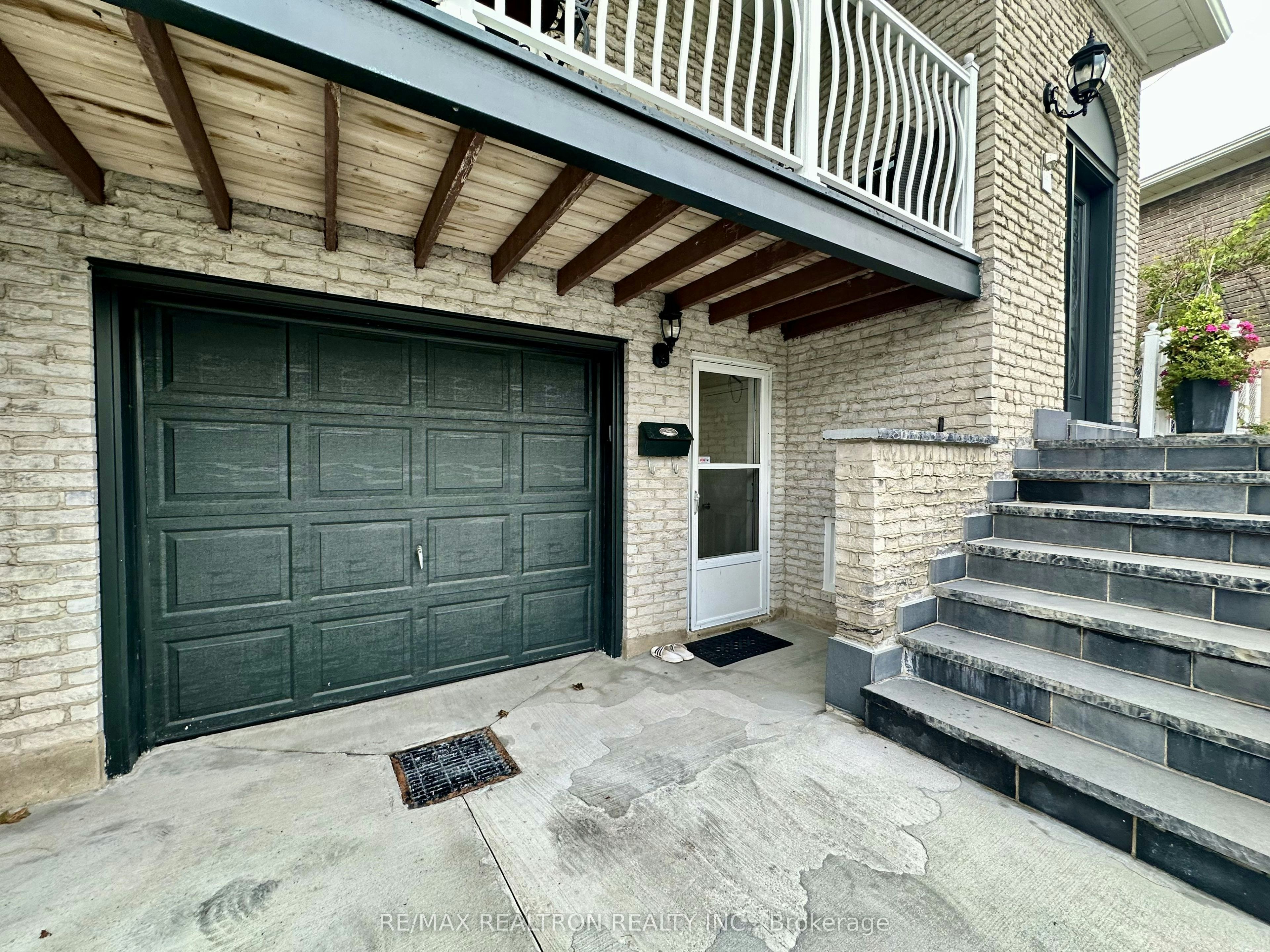 237 Shawnee Circle, Toronto, ON, M2H 2Y3