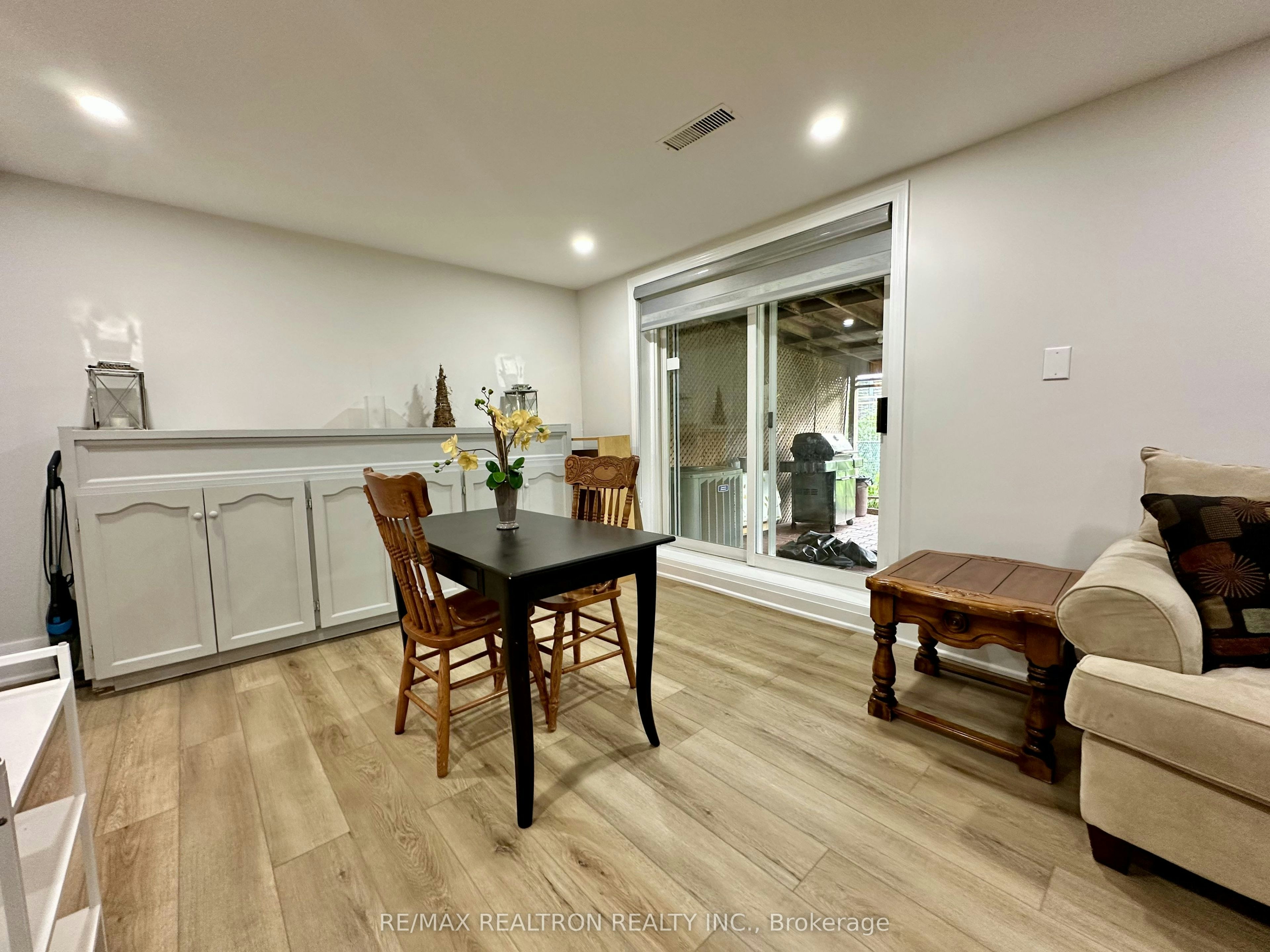 237 Shawnee Circle, Toronto, ON, M2H 2Y3 - 13