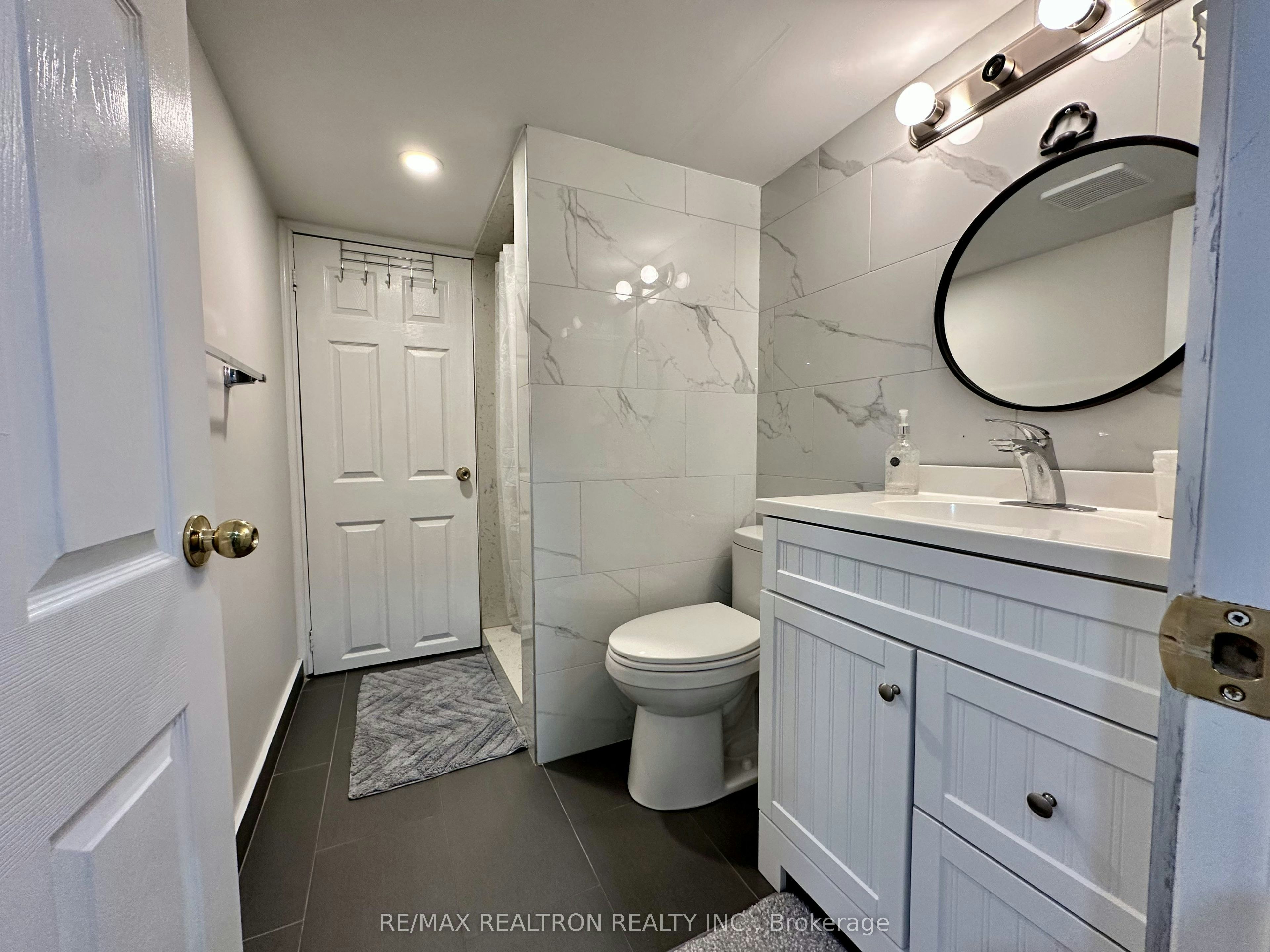 237 Shawnee Circle, Toronto, ON, M2H 2Y3 - 12