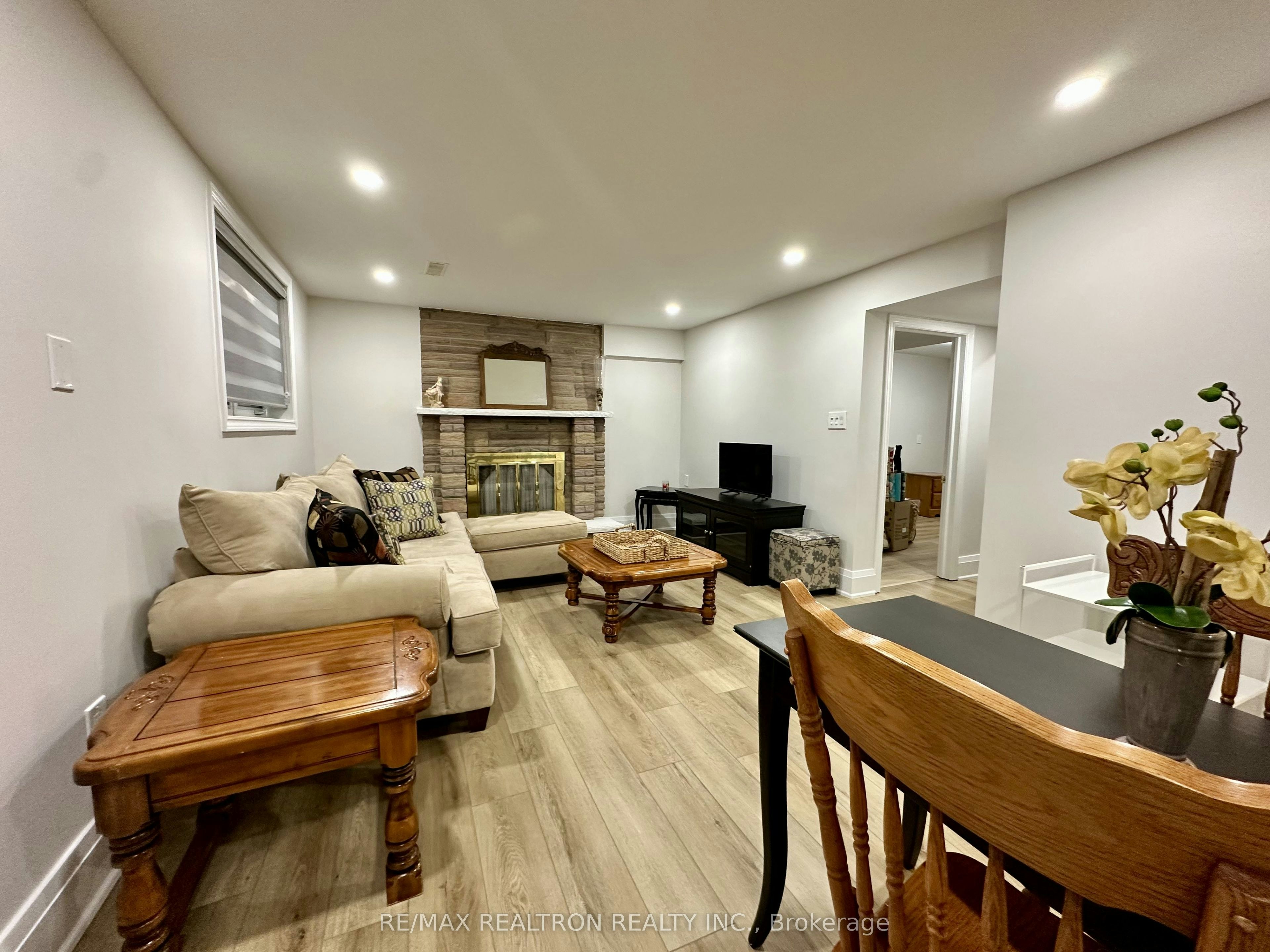 237 Shawnee Circle, Toronto, ON, M2H 2Y3 - 18
