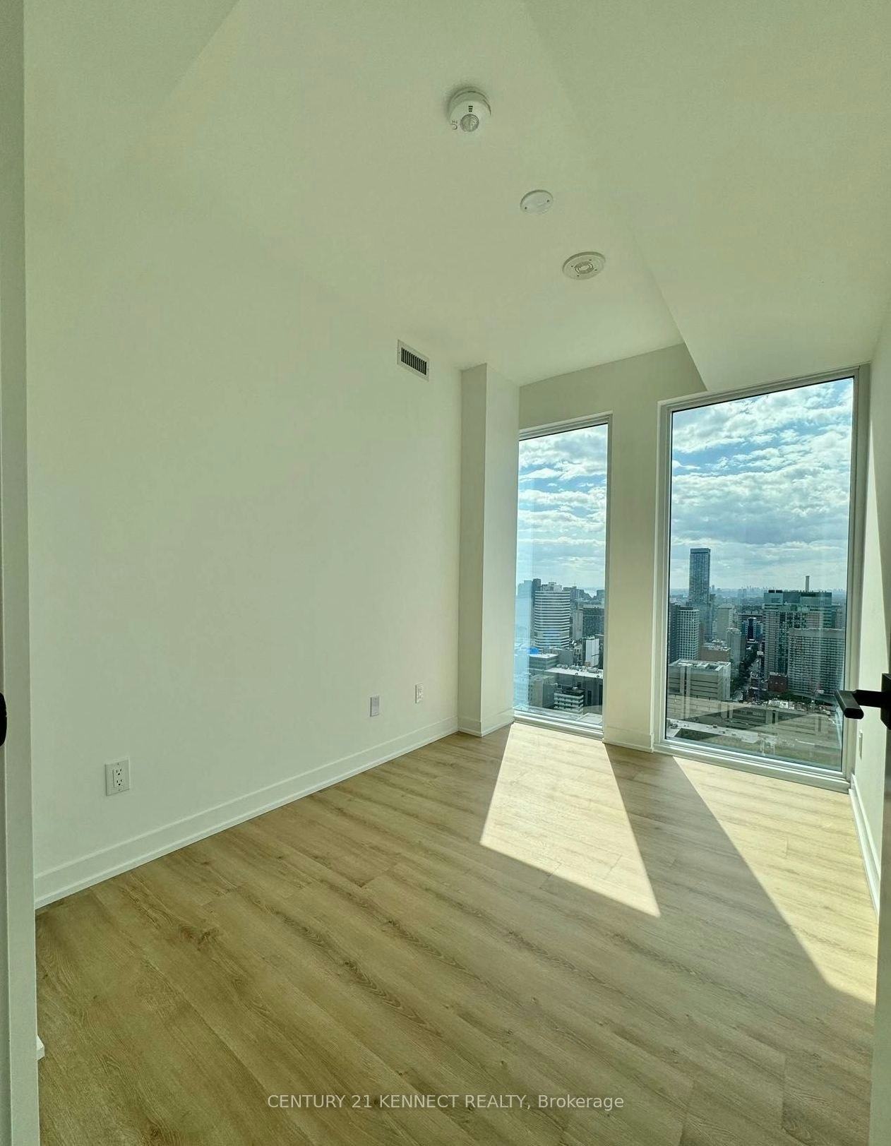 4602-319 Jarvis Street, Toronto, ON, M5B 0C8 - 5
