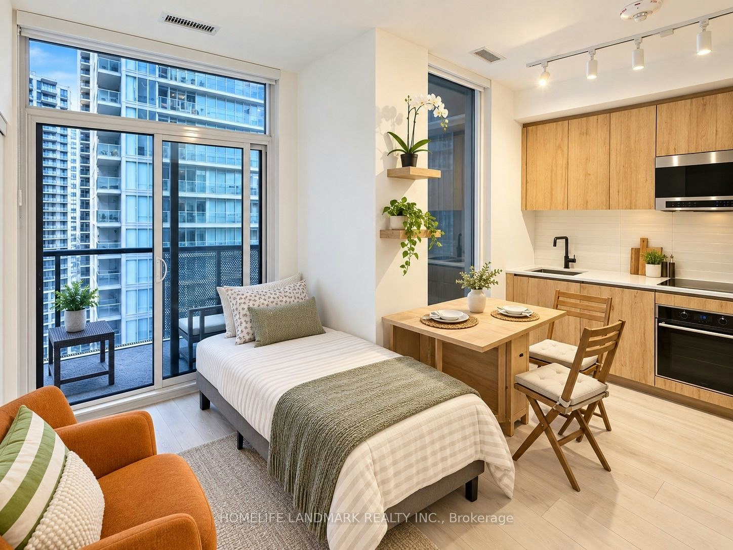 1903 NORTH TOWER-117 Broadway Avenue, Toronto, ON, M4P 1V3 - 2