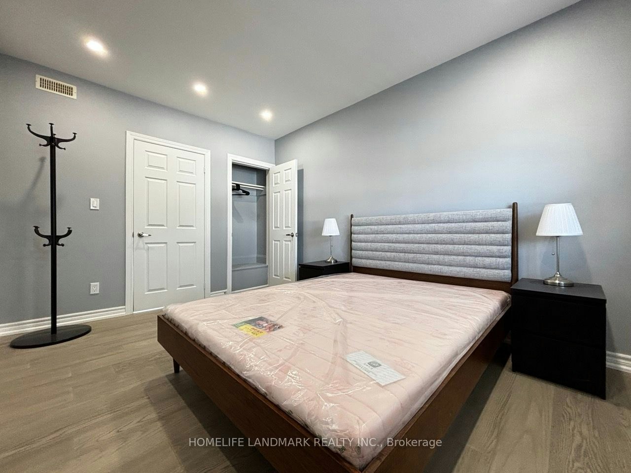 Unit 1-3229 Yonge Street, Toronto, ON, M4N 2L3 - 12