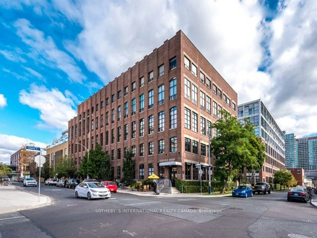 718-43 Hanna Avenue, Toronto, ON, M6K 1X1 - 2