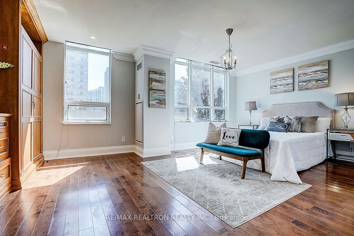 274 Duplex Avenue, Toronto, ON, M2M 0A4 - 34
