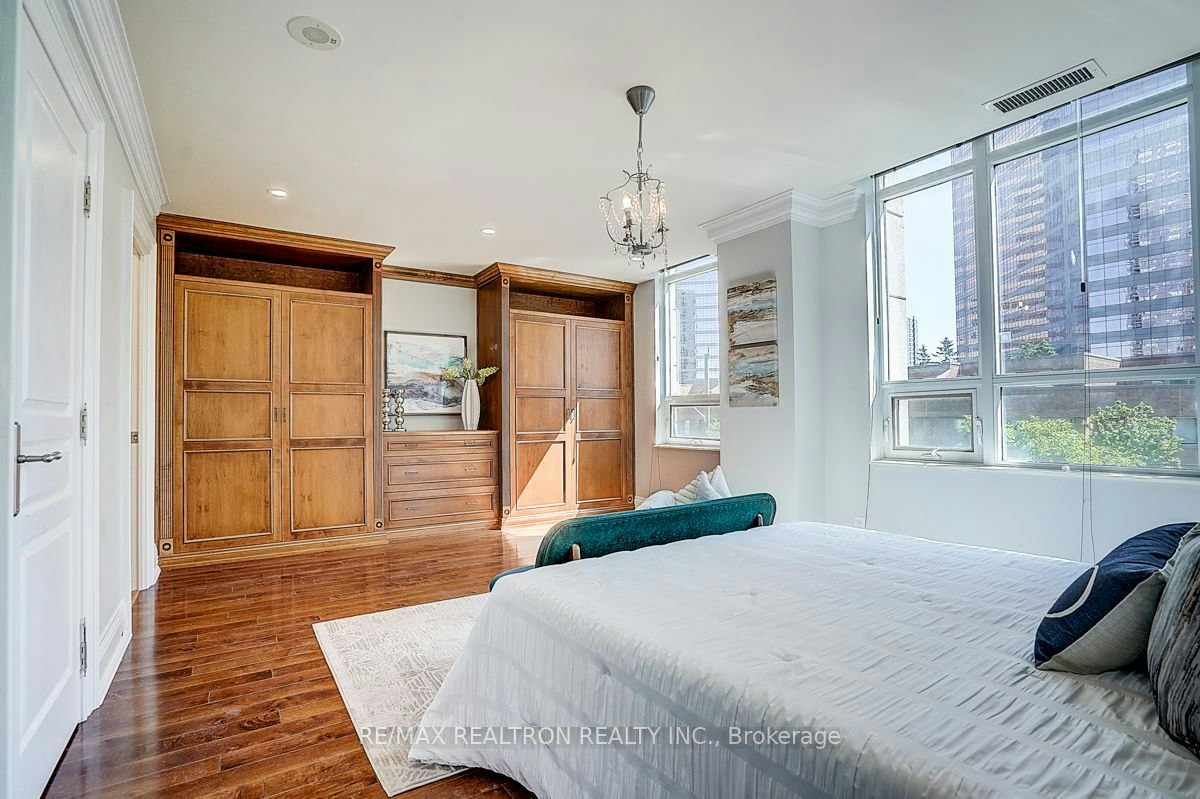 274 Duplex Avenue, Toronto, ON, M2M 0A4 - 35