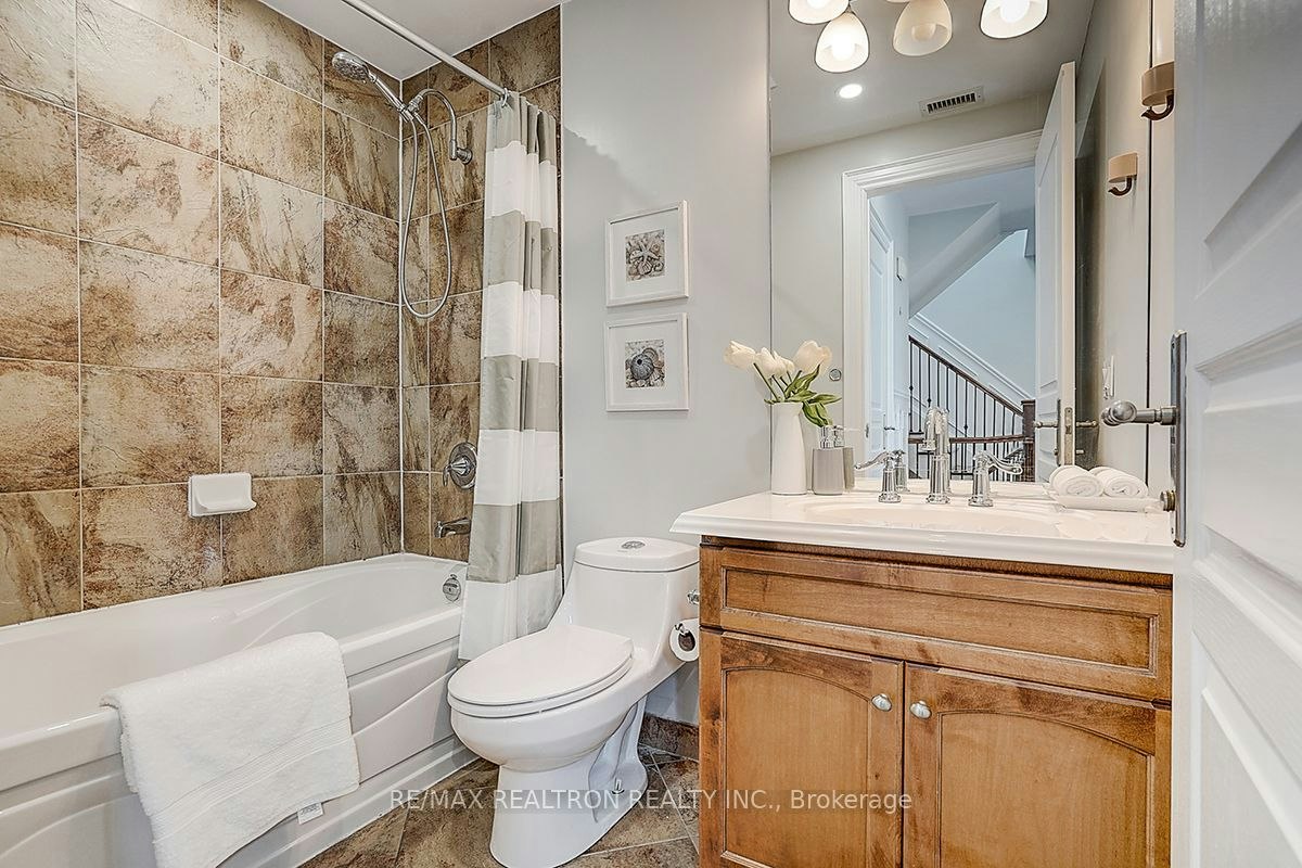 274 Duplex Avenue, Toronto, ON, M2M 0A4 - 21