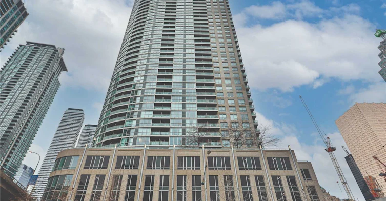 2601-18 Yonge Street, Toronto, ON, M5E 1Z8