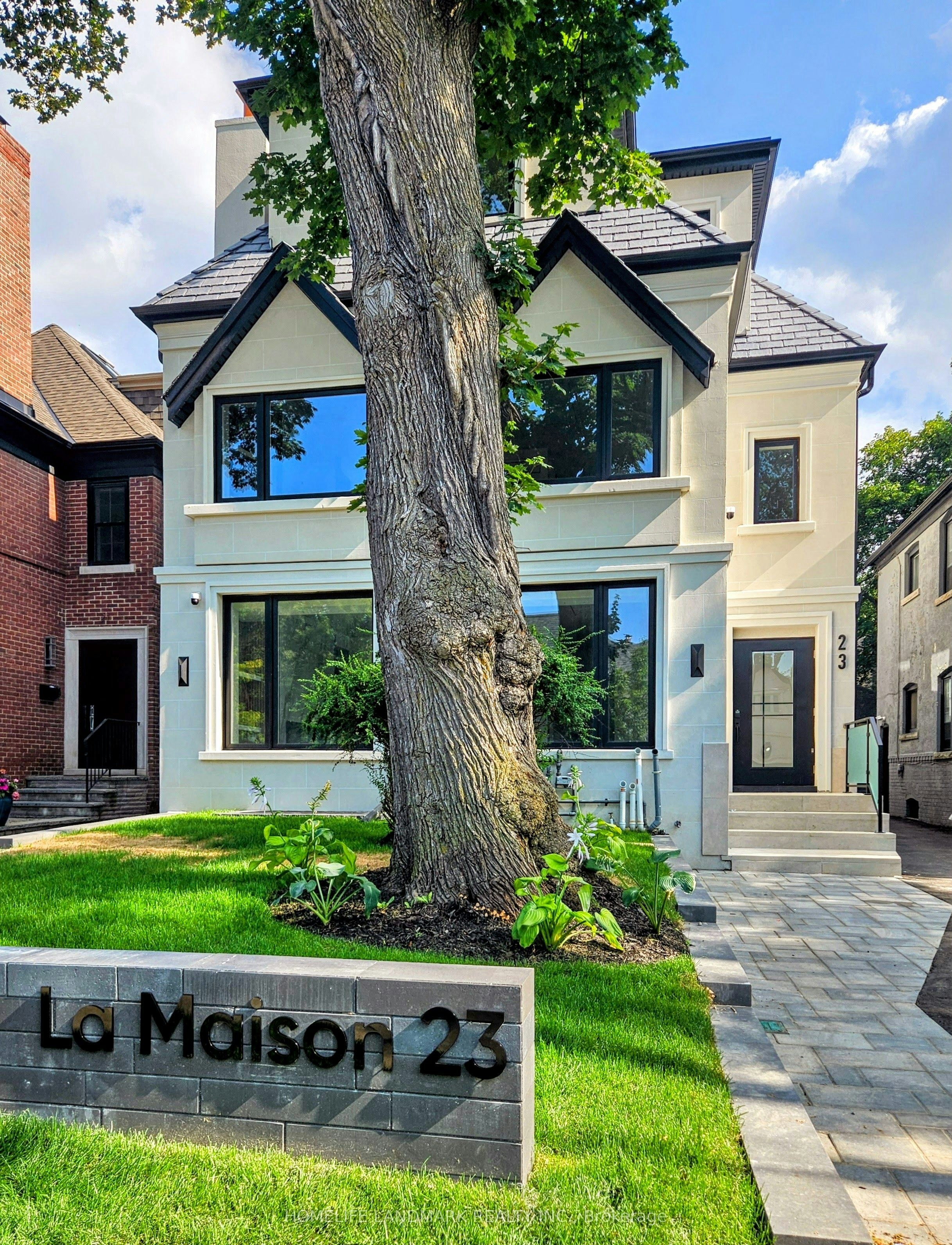 The Bellagio-23 Coulson Avenue, Toronto, ON, M4V 1Y3 - 2