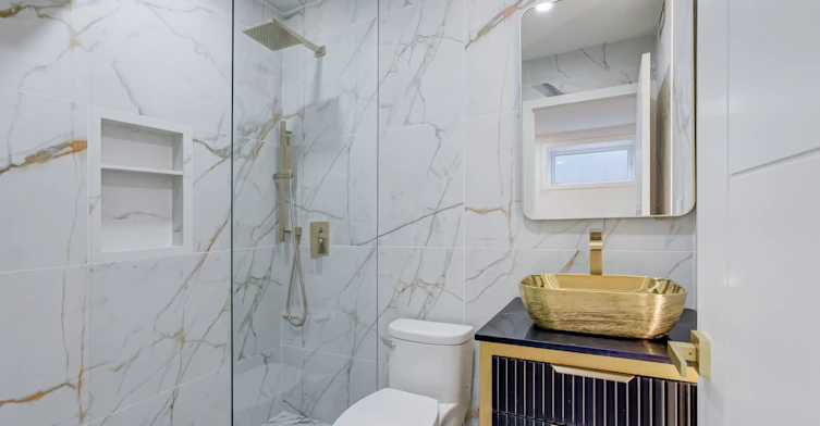 The Bellagio-23 Coulson Avenue, Toronto, ON, M4V 1Y3 - 14