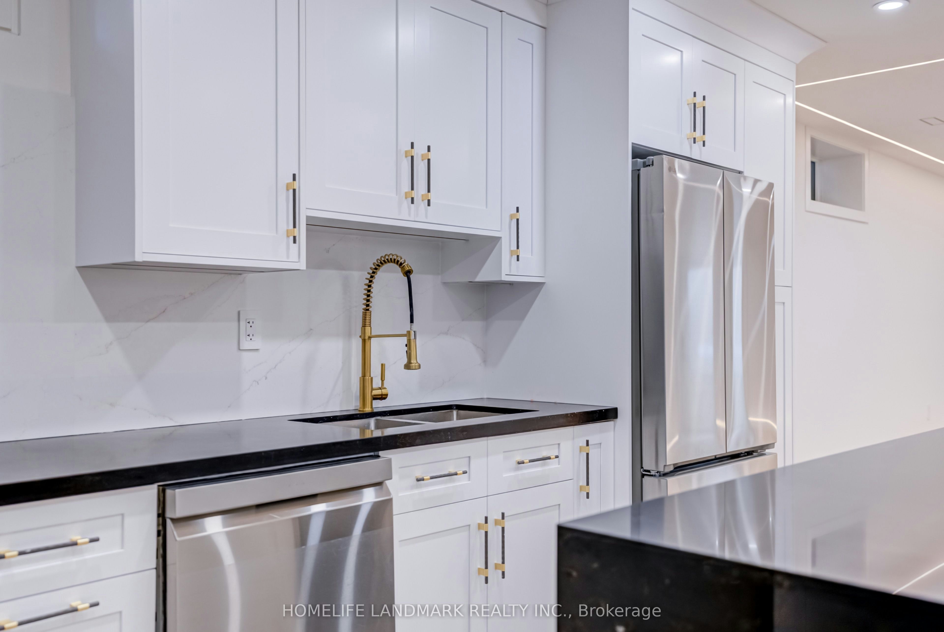 The Bellagio-23 Coulson Avenue, Toronto, ON, M4V 1Y3 - 7