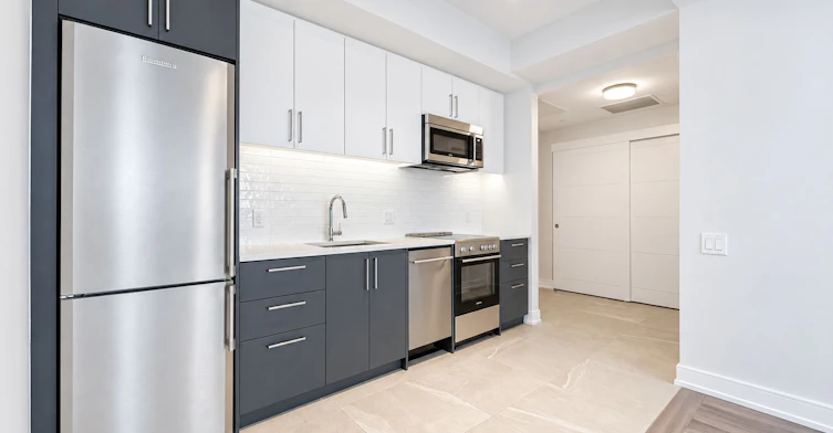710-2525 Bathurst Street, Toronto, ON, M6B 2Y9 - 3