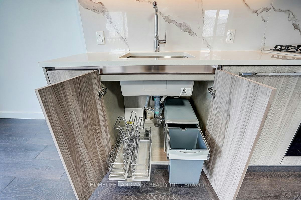 2611-18 Esther Shiner Boulevard, Toronto, ON, M2K 0J7 - 31