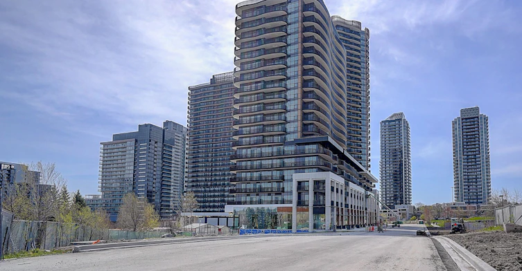 2611-18 Esther Shiner Boulevard, Toronto, ON, M2K 0J7