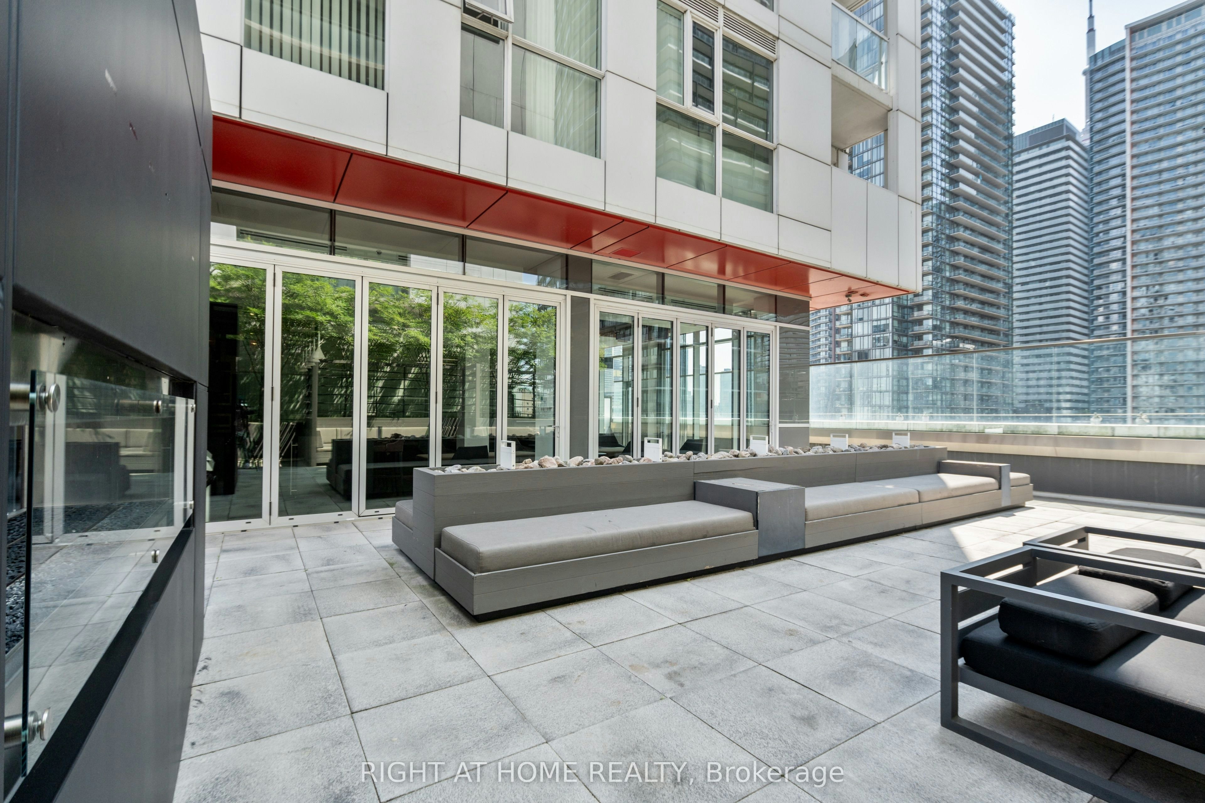 3509-318 Richmond Street W, Toronto, ON, M5V 0B4 - 11