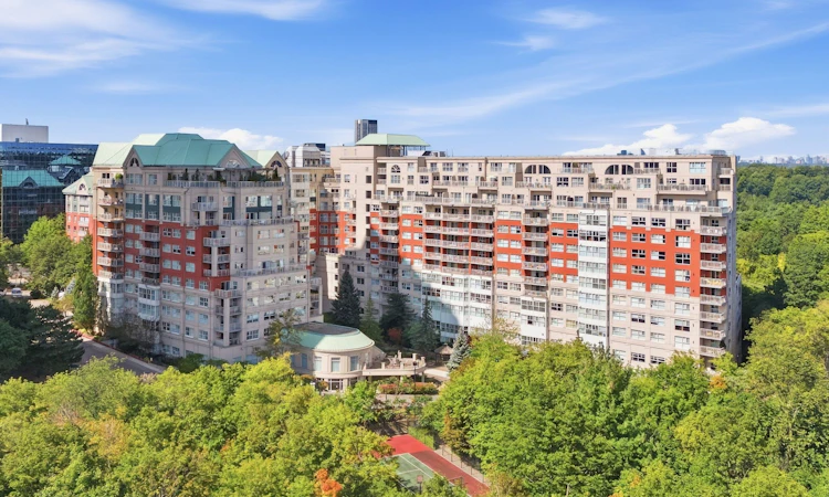 310-18 Concorde Place