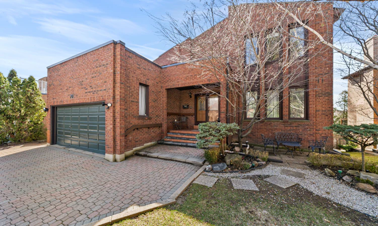 73 Garnier Court