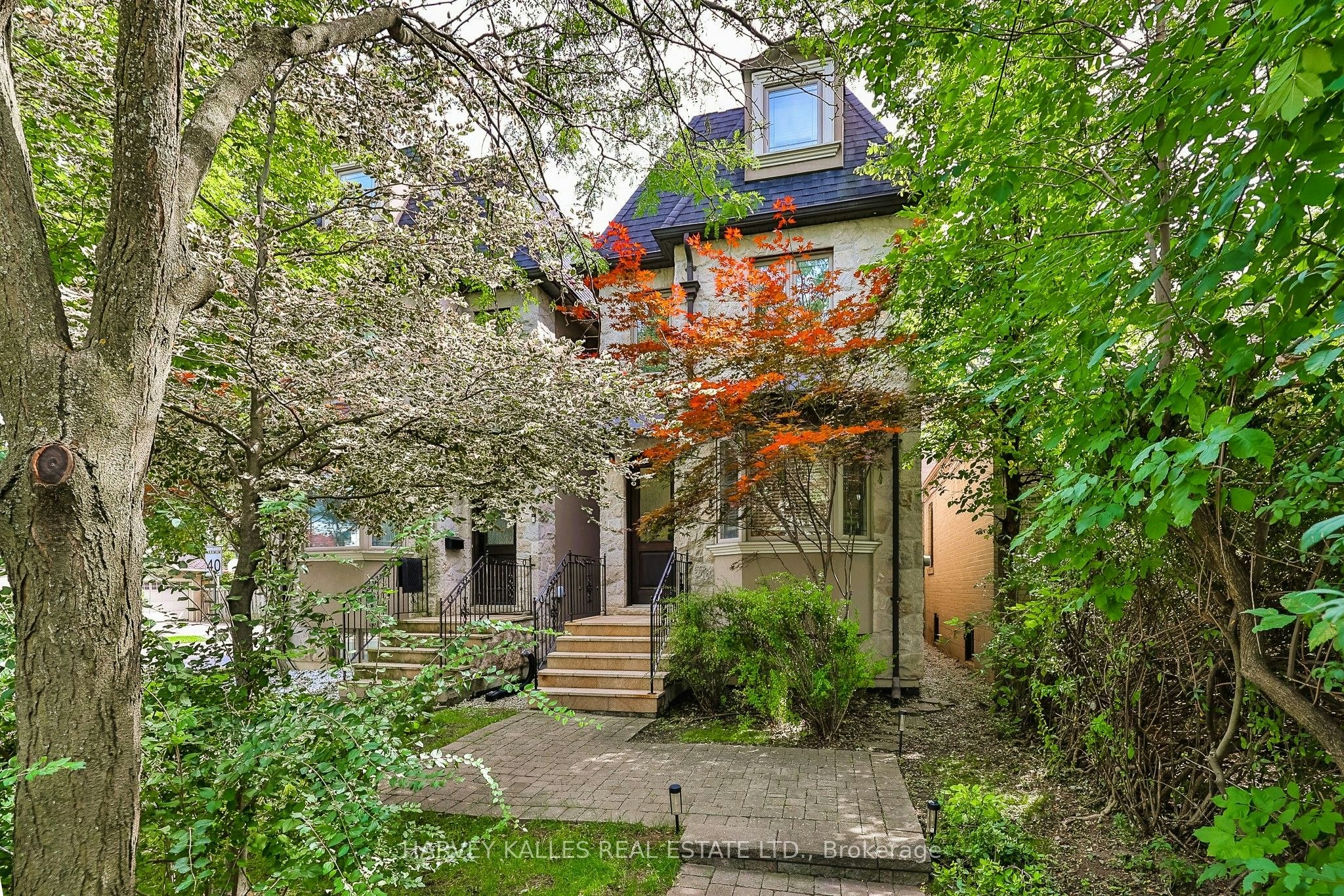 599 Woburn Avenue, Toronto, ON, M5M 1M2
