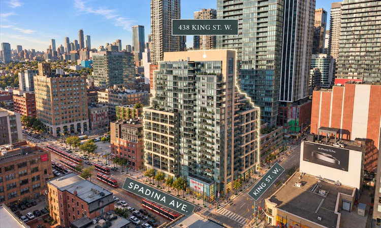 1204-438 King Street W