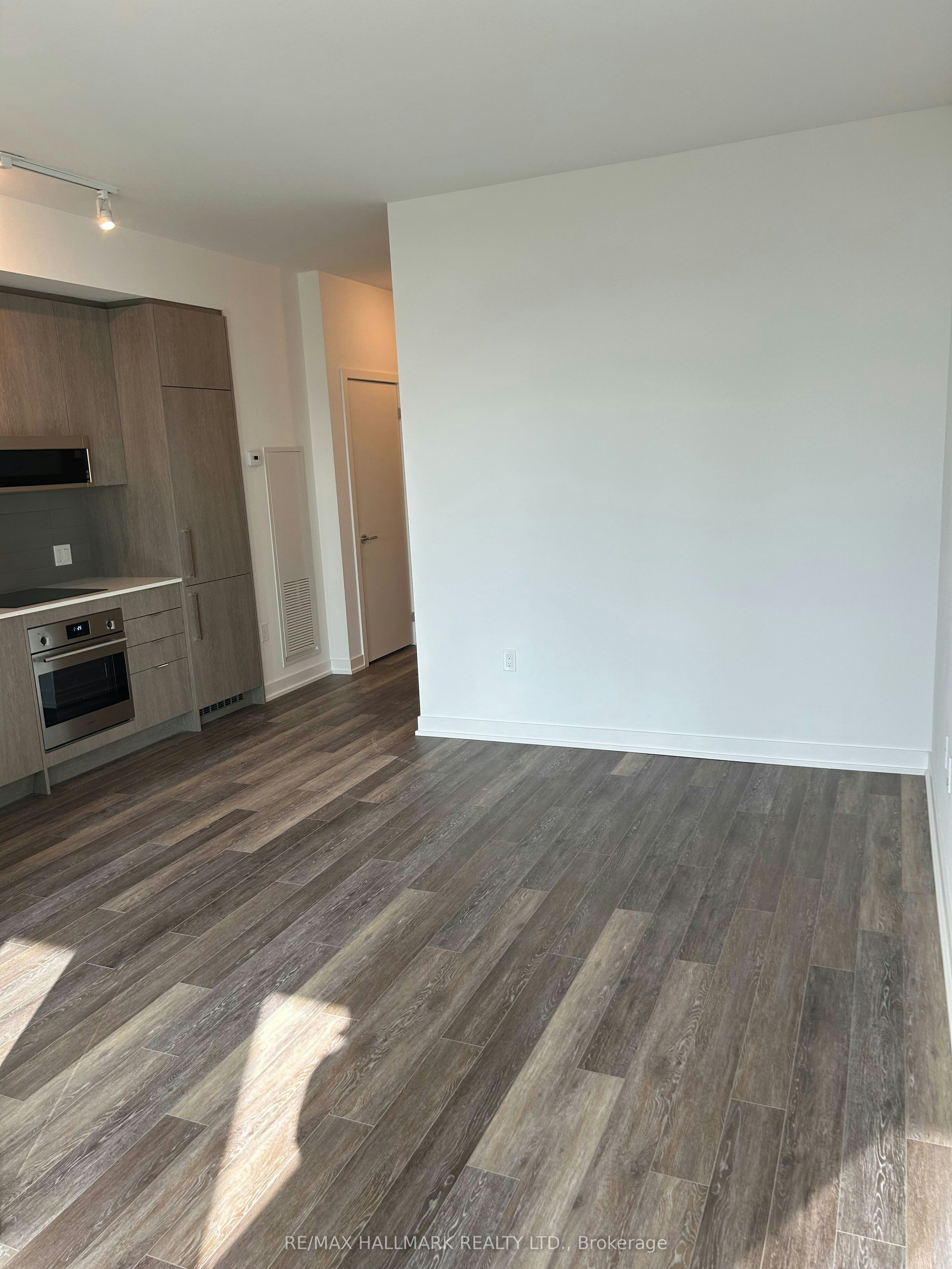 715-250 Lawrence Avenue, Toronto, ON, M5M 1B2 - 7
