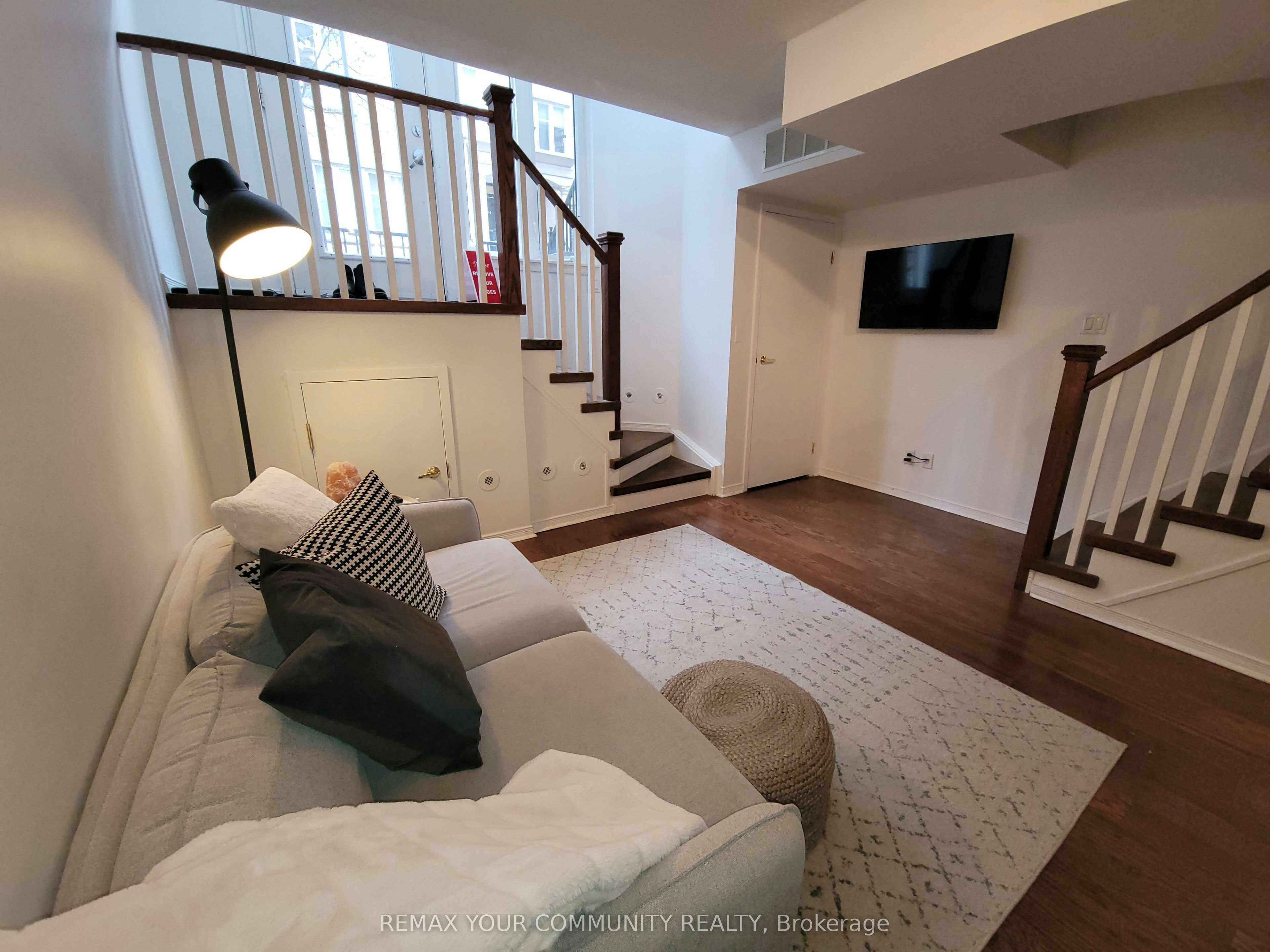 732-42 Western Battery Road, Toronto, ON, M6K 3P1 - 3
