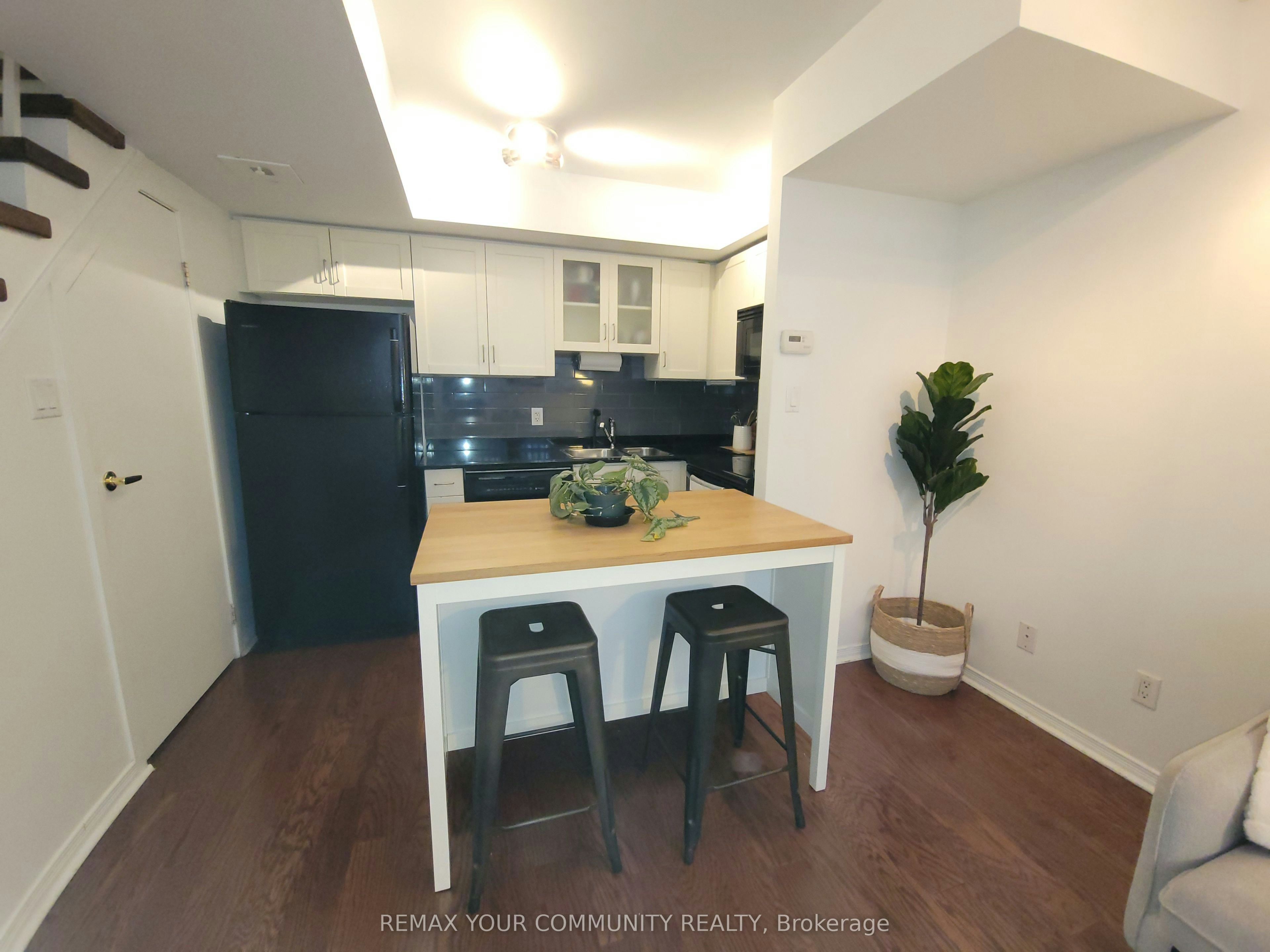 732-42 Western Battery Road, Toronto, ON, M6K 3P1 - 6