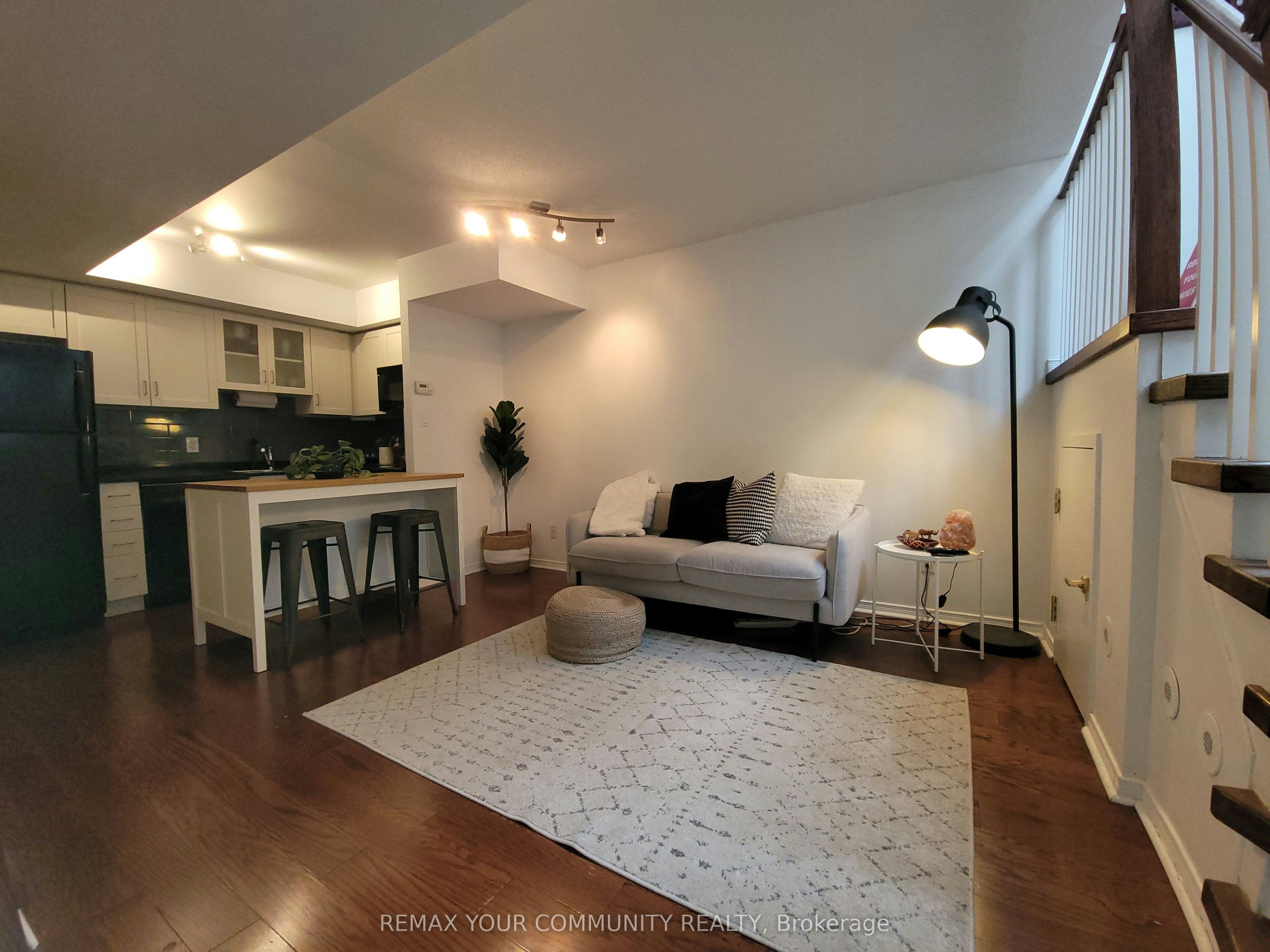 732-42 Western Battery Road, Toronto, ON, M6K 3P1 - 2